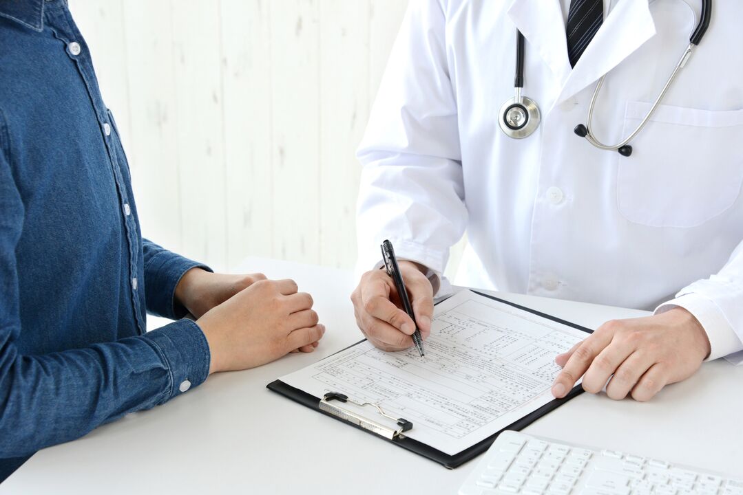 Consultation d'un médecin pour des problèmes de pouvoir avant l'utilisation d'Hérobooost